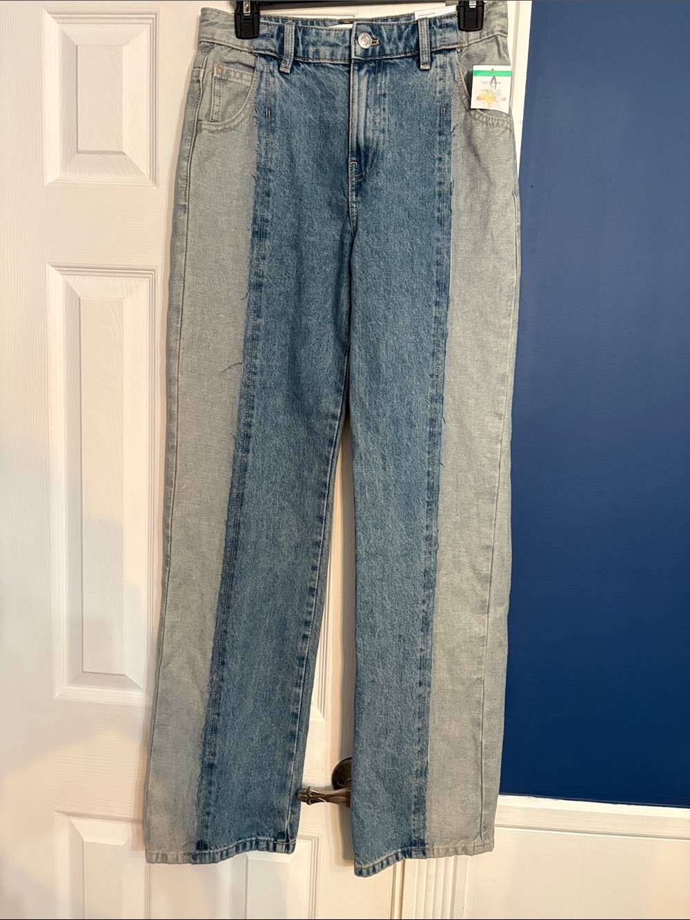 Mango MNG New 2-Tone Straight Mid Waist Regular Fit Jeans - size 2 - NWT - Picture 3 of 4